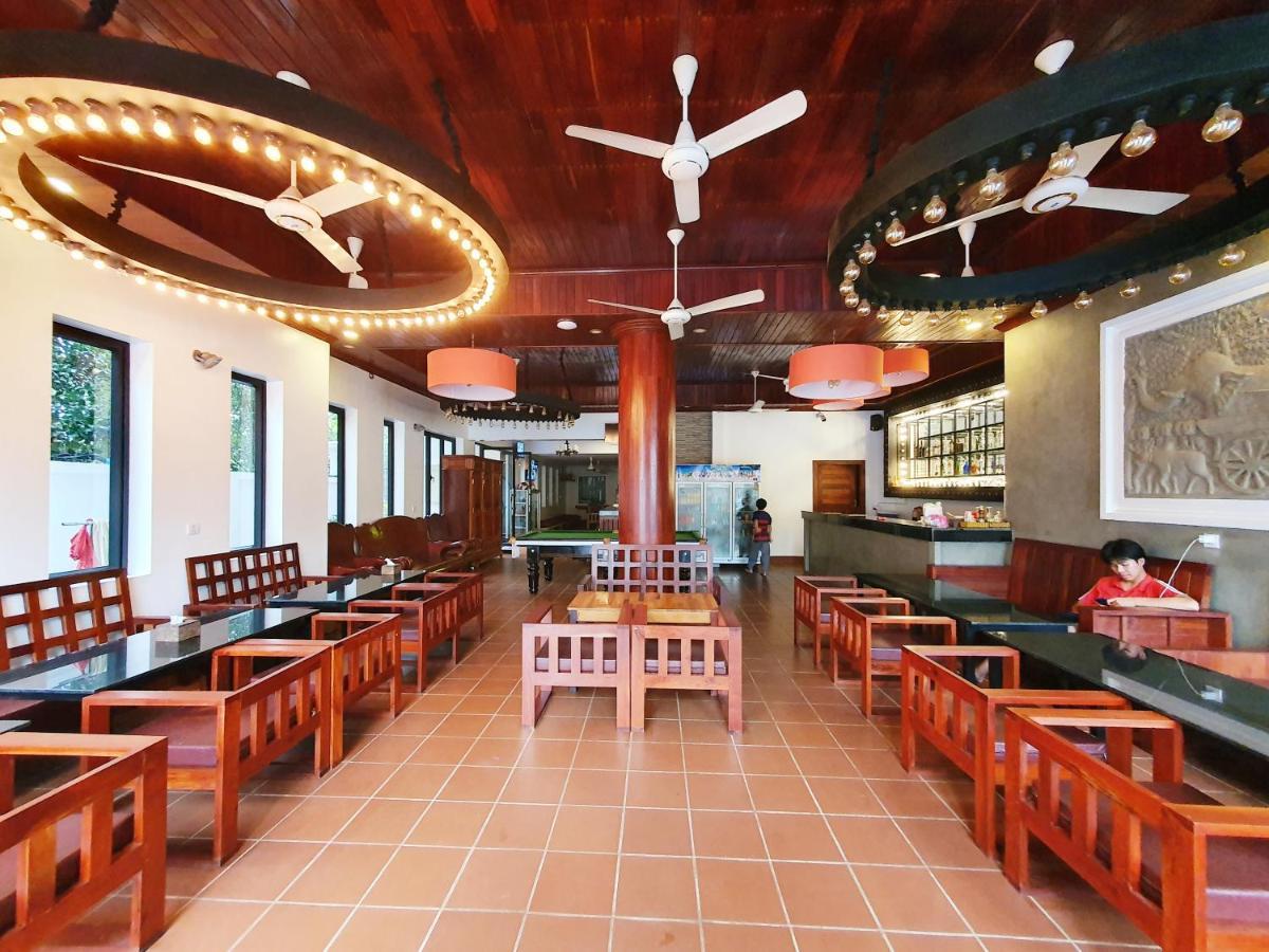 Darling Pub Hostel Siem Reap Extérieur photo