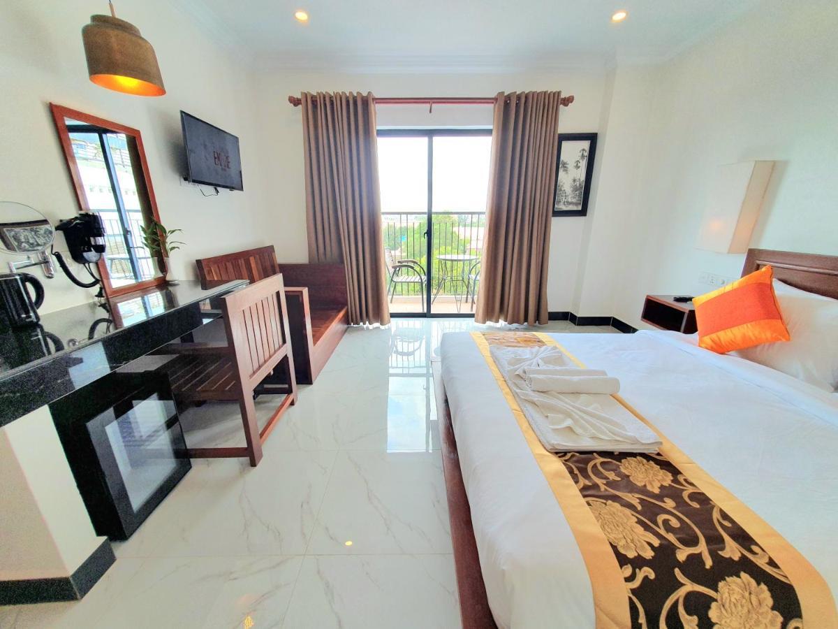 Darling Pub Hostel Siem Reap Extérieur photo
