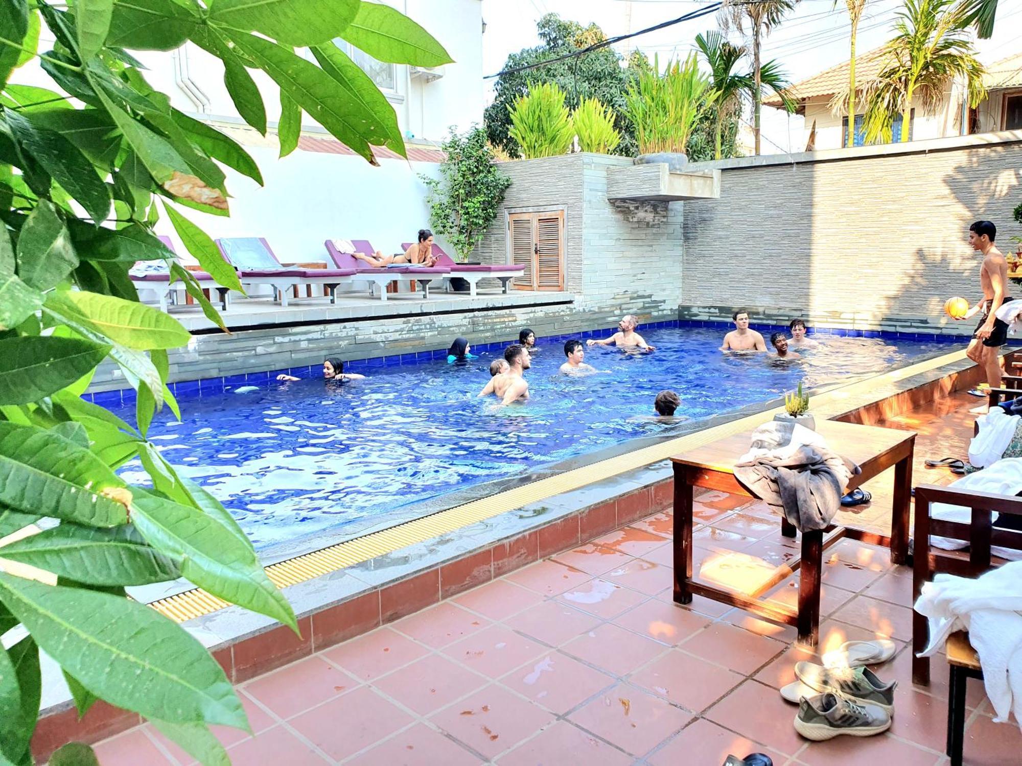 Darling Pub Hostel Siem Reap Extérieur photo